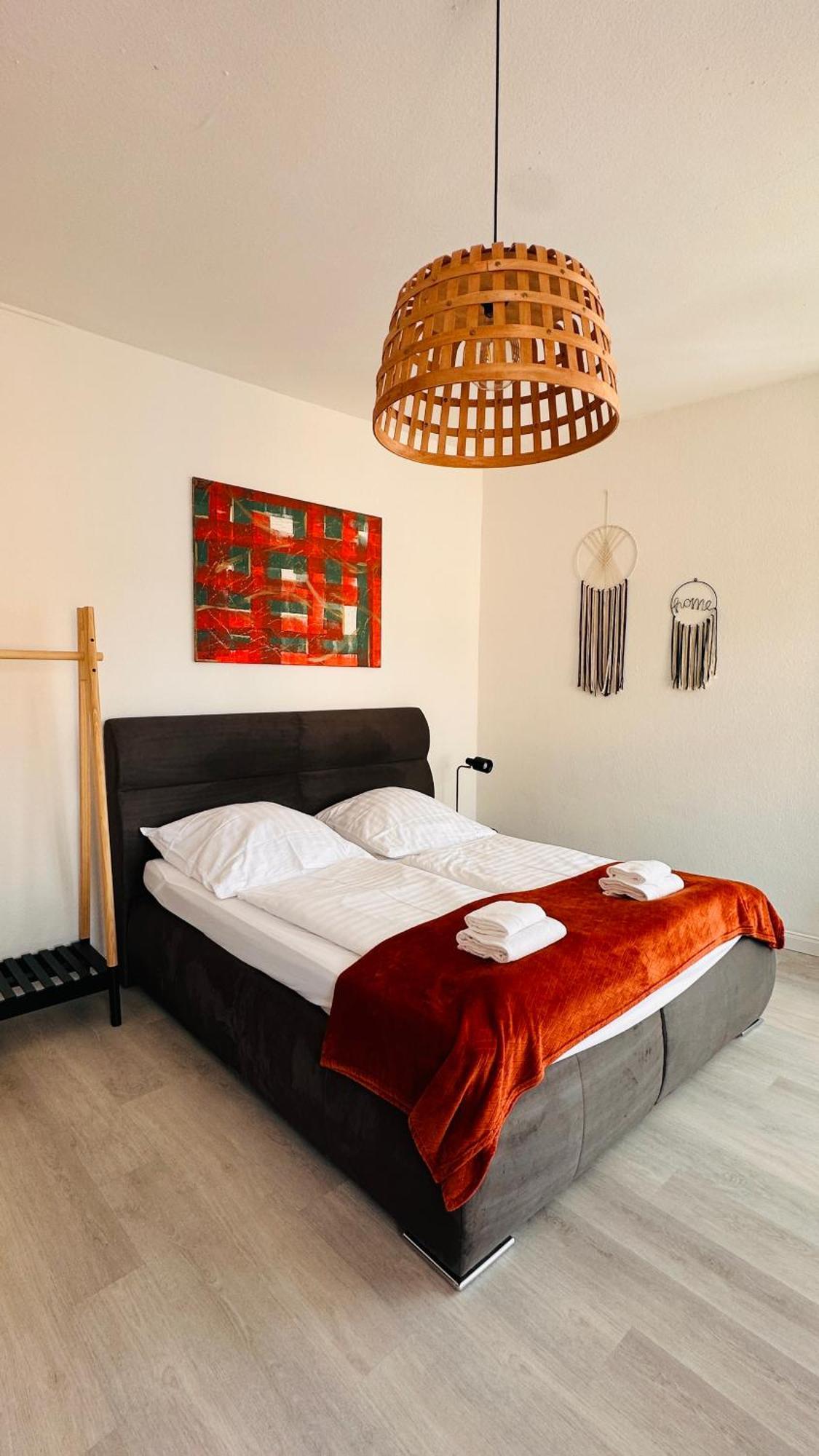 Amao-Brown I Exklusives City-Apartment I 85Qm I Privatparkplatz & Komfort I King-Size Bed Lahr  Exteriér fotografie
